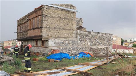 E­r­z­u­r­u­m­­d­a­ ­h­o­r­t­u­m­ ­ç­a­t­ı­l­a­r­ı­ ­u­ç­u­r­d­u­